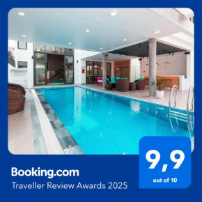 Charming Luxury Beach Villa Da Nang